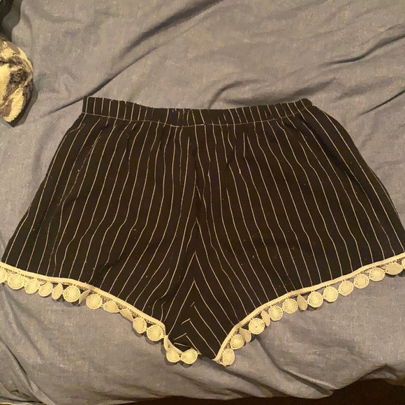 Sirens booty shorts size small 100% polyester - Picture 1 of 3